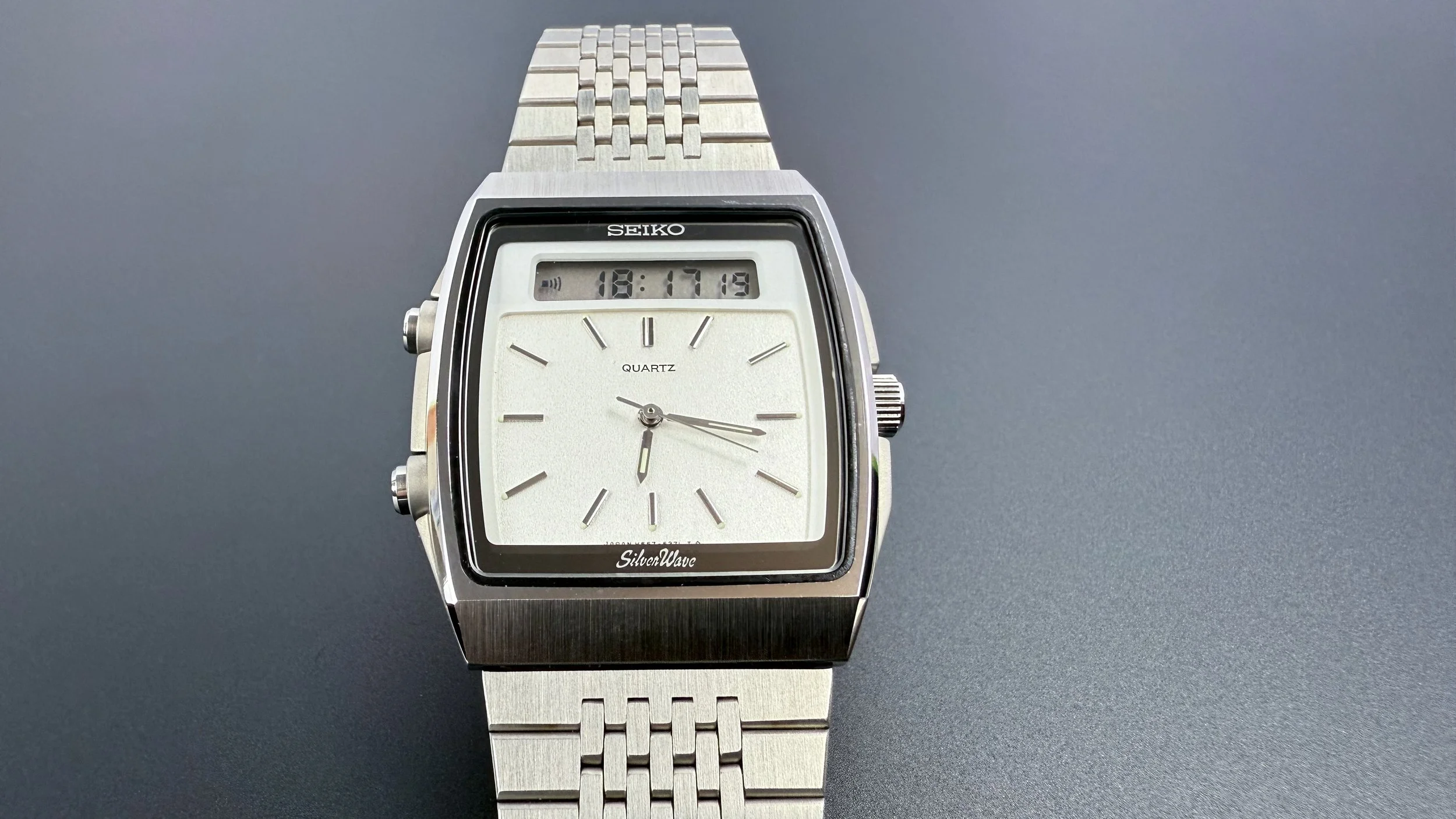 涅槃 Seiko Grand Quartz 9940-8000 QGN010 — VintageSeikos.NL